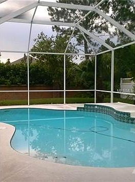 5th image of 10219 Meadow Crossing Dr
