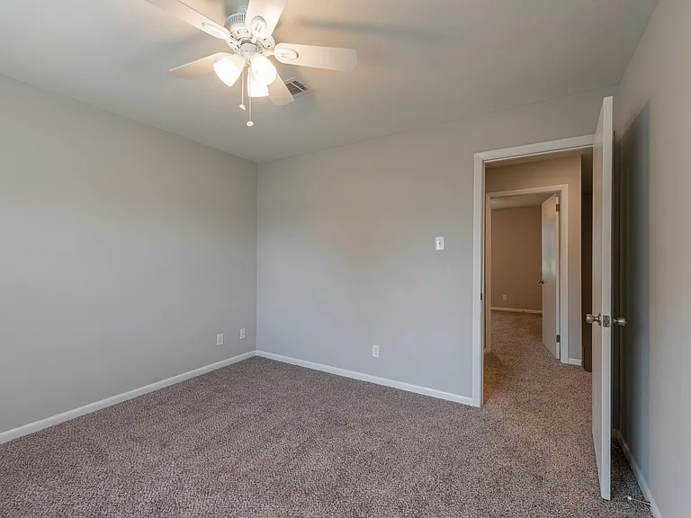 1325 Robins St #6 — Photo 10