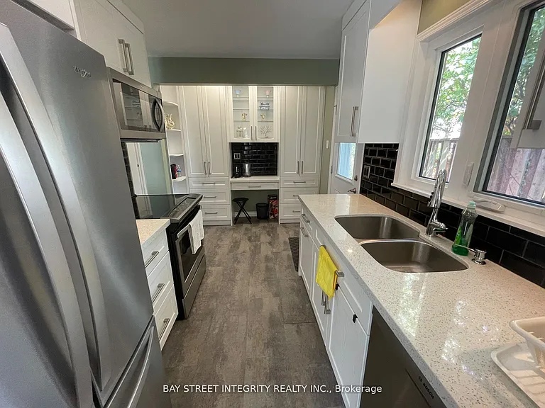 56 Stanbridge Ct — Photo 5