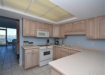 2nd image of 394 Fort Pickens Rd