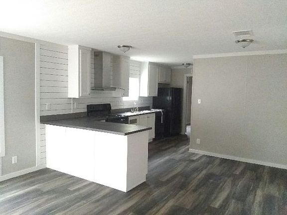 3rd image of 9703 Linda Pl #315
