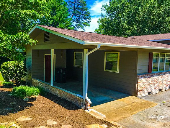 3rd image of 4305 NW Myrtlewood Dr