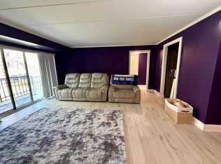 15 Oakridge Dr, Langhorne, PA