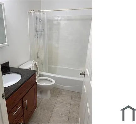 3 bed, 1000 sqft, $3,729 — Photo 3