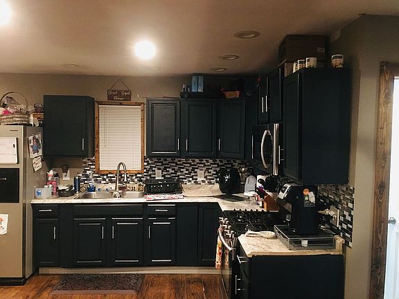 4th image of 1748 Bishop Rd