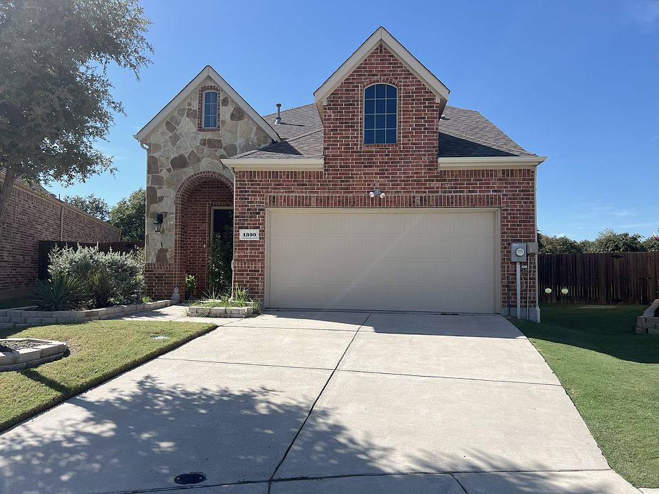 1st image of 1300 Lauren Creek Ln