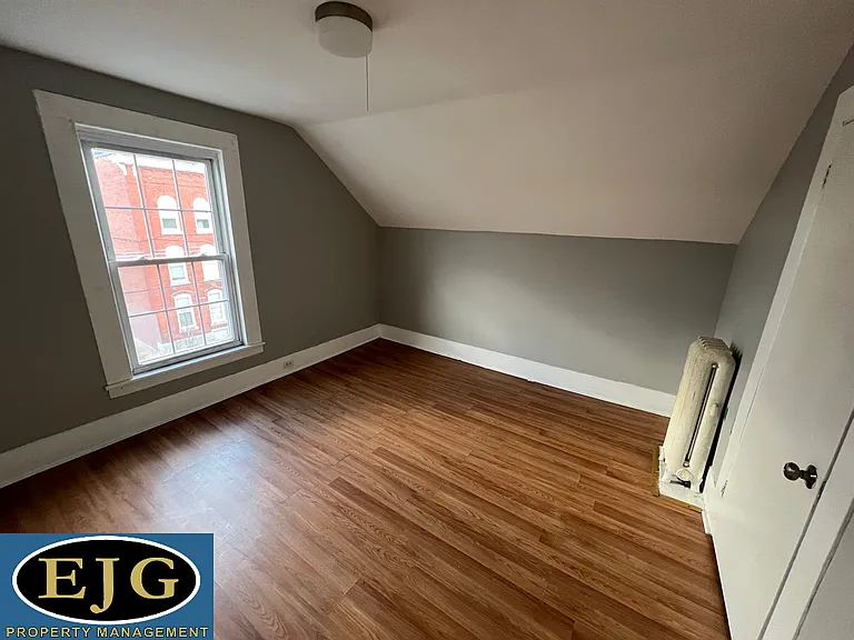 101 Pearl St #3 — Photo 15