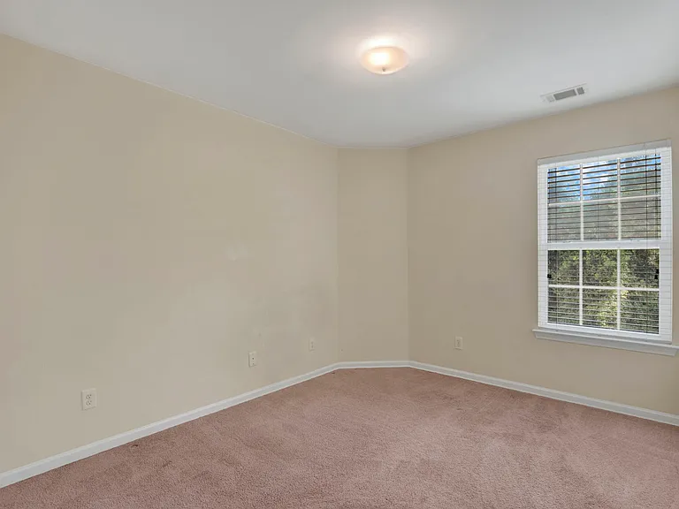 38 Transom Rd — Photo 10