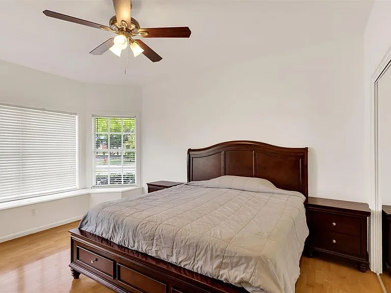 7334 Pine Creek Way — Photo 15