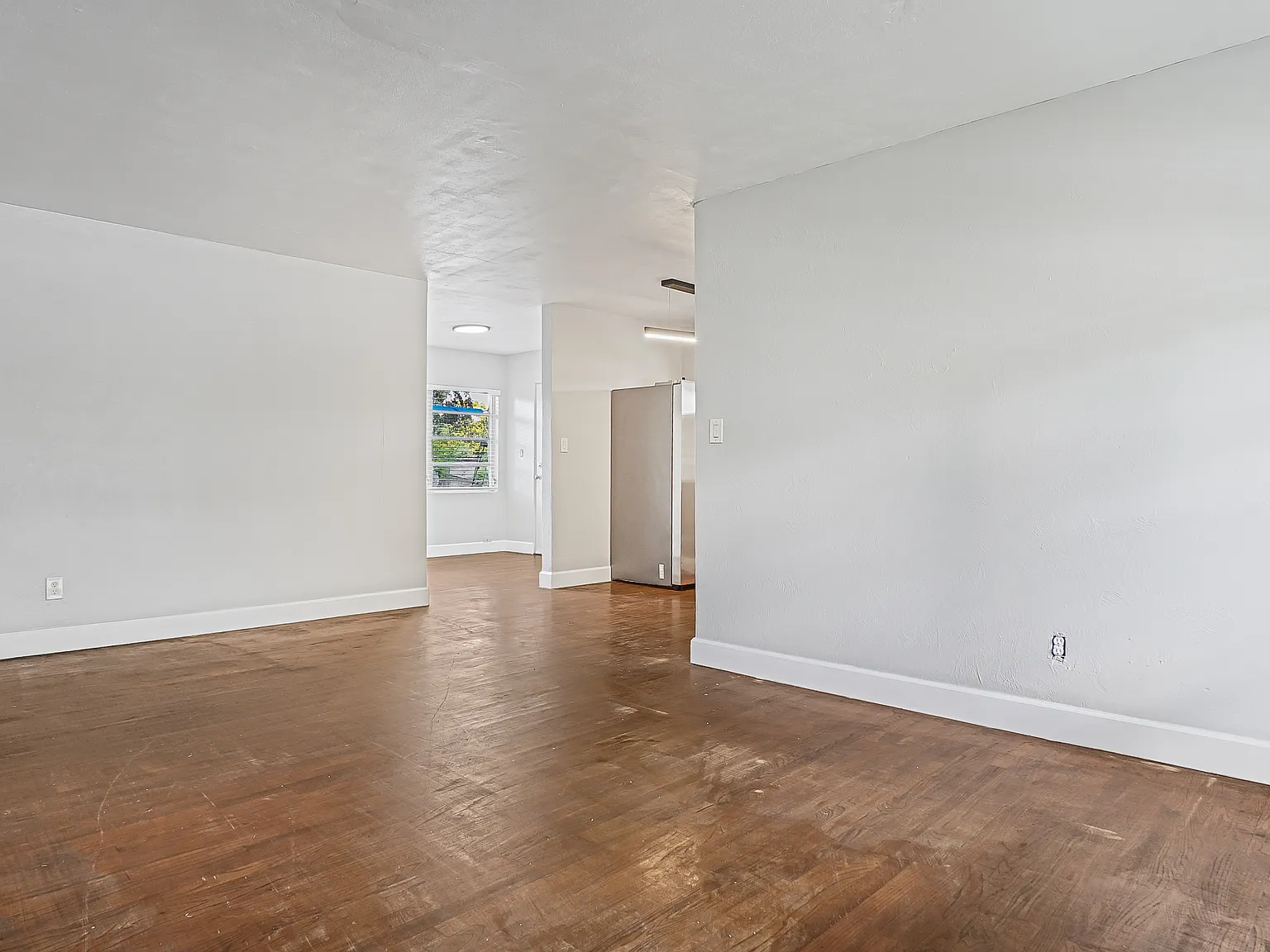 5518 Riviera Drive - 1 — Photo 4