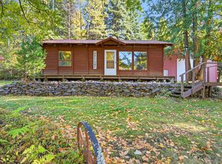 1306 Lakeshore Dr, Sagle, ID 83860