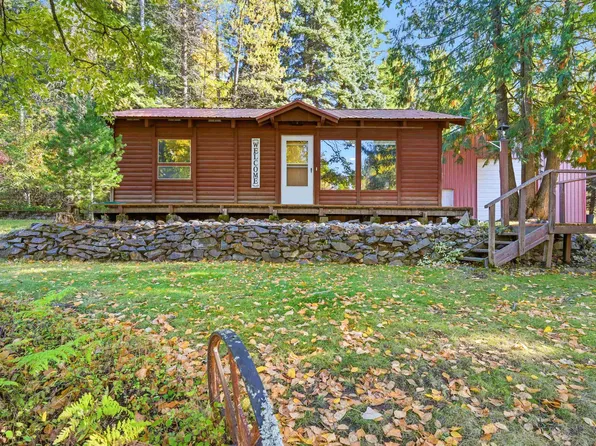 1306 Lakeshore Dr, Sagle, ID 83860
