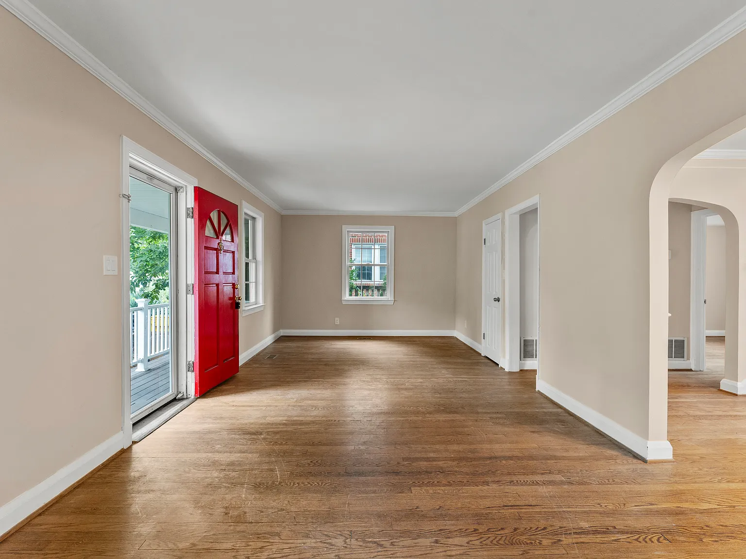 4 bed, 1874 sqft, $3,100 — Photo 3