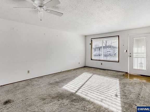 4th image of 1629 Newport Way