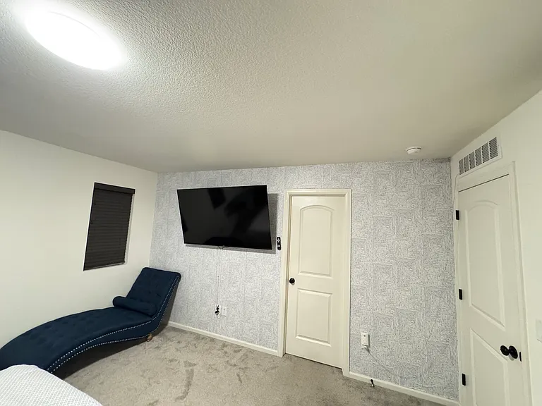6109 Dayton St — Photo 45