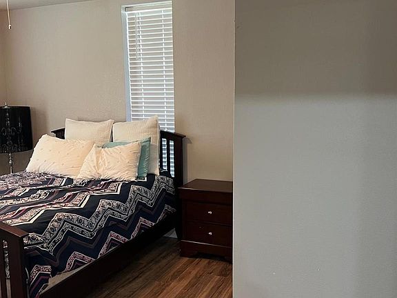 5th image of 1098 Pecan Valley Dr
