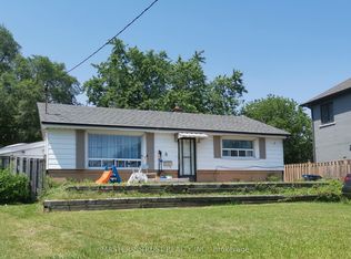 6 Cross Hill Rd, Toronto, ON M1T3E4