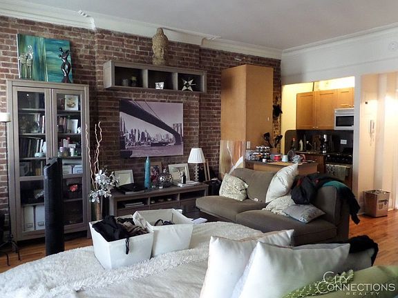 3rd image of 40 W 85th St APT 4F