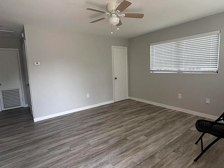 9109 Bamboo Dr — Photo 3