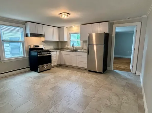 9 Central St, Beverly, MA
