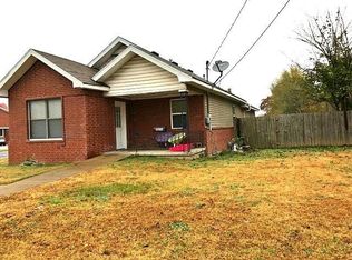1504 W Huntsville Ave, Springdale, AR 72764