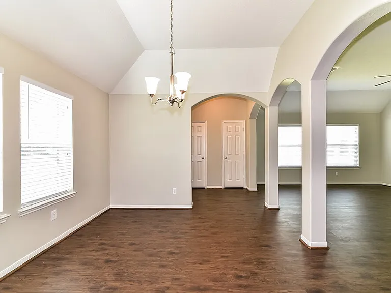 3705 Burwood Ct — Photo 5