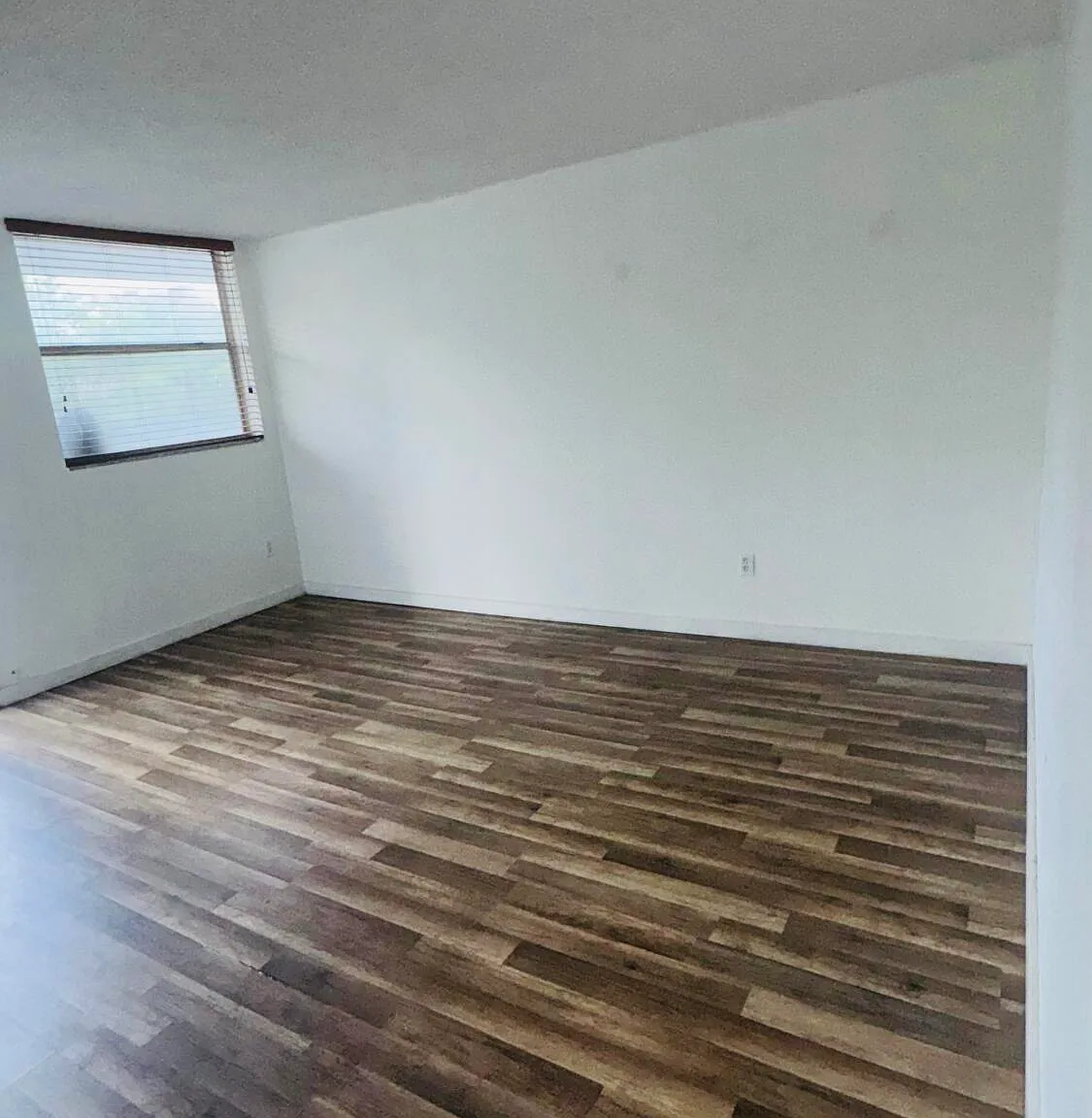1 bed, 1.0 bath, 620 sqft, $1,800 — Photo 2