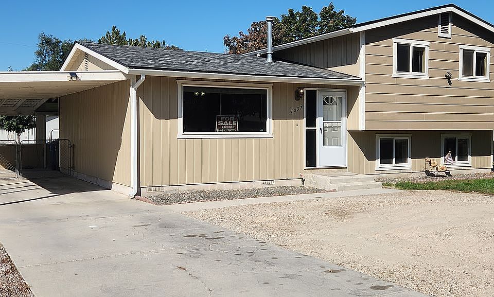 1st image of 1007 S Holly St