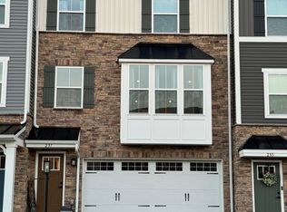 237 Cranesbill Dr, Mars, PA