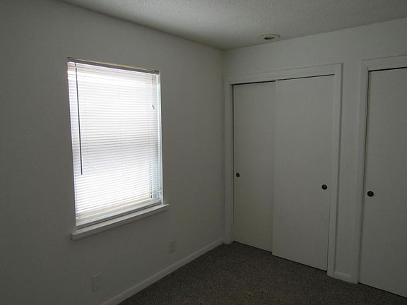 4th image of 9203 E 53rd Ter APT B