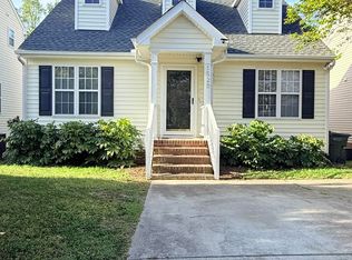 1529 Crag Burn Ln, Raleigh, NC 27604