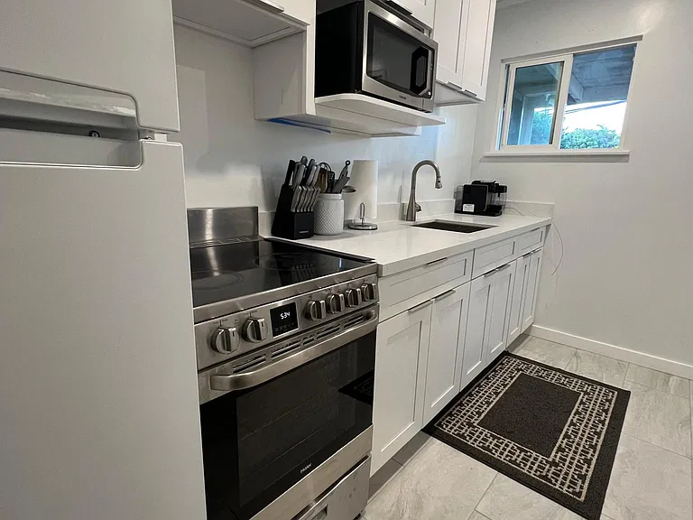 Halekoa Dr — Photo 4