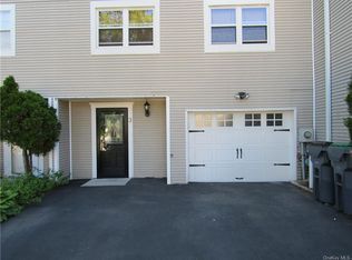 3 Brookside Dr W, Harriman, NY 10926