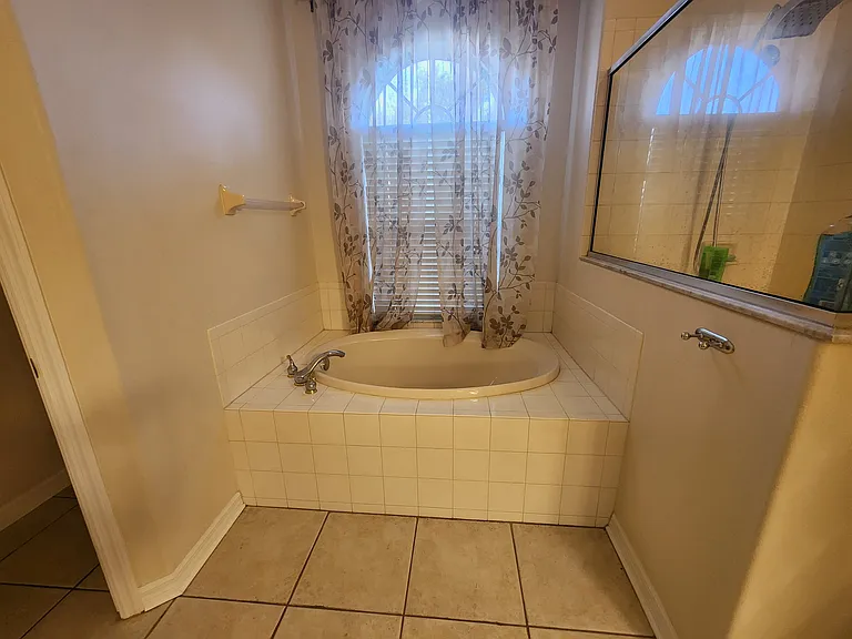 Master Bedroom Suite
Master Bathroom - soaking tub