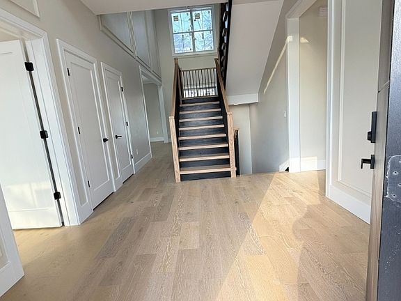 3rd image of 24 Peterson Rd