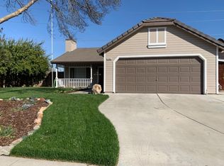 1504 Brookhaven Dr, Newman, CA 95360
