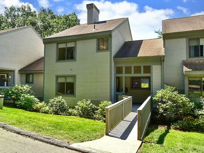 5 Fieldstone Ln UNIT 5, Avon, CT, 06001