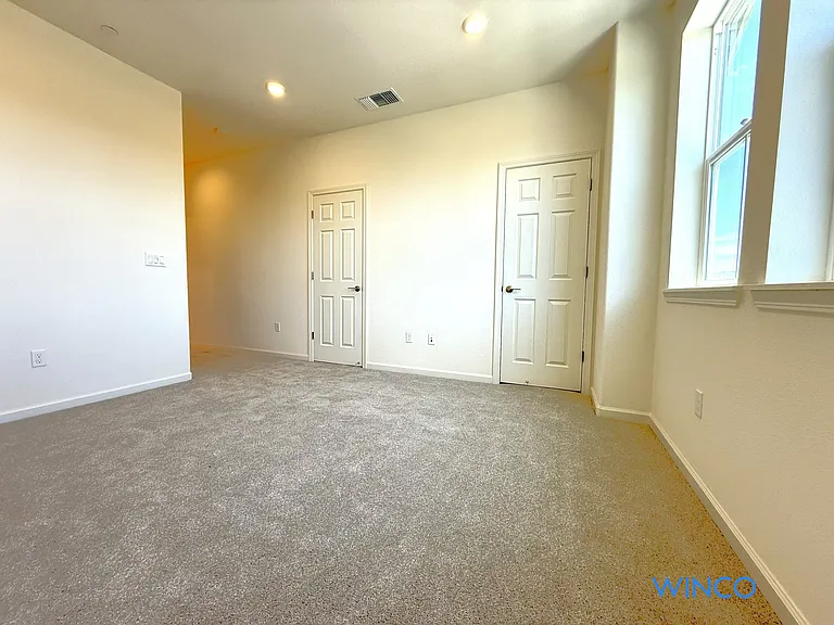 3810 Norbridge Ave — Photo 16