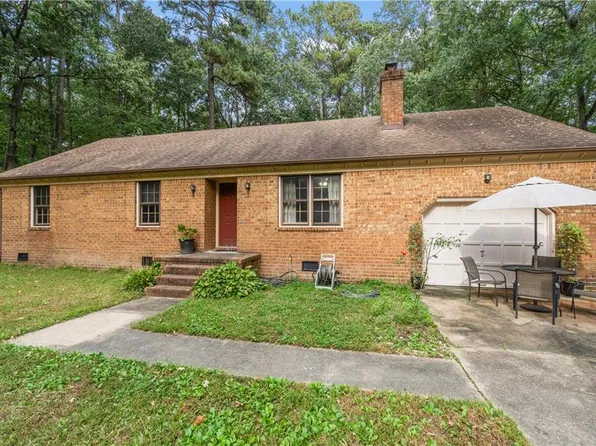 1025 Taft Rd, Chesapeake, VA 23322