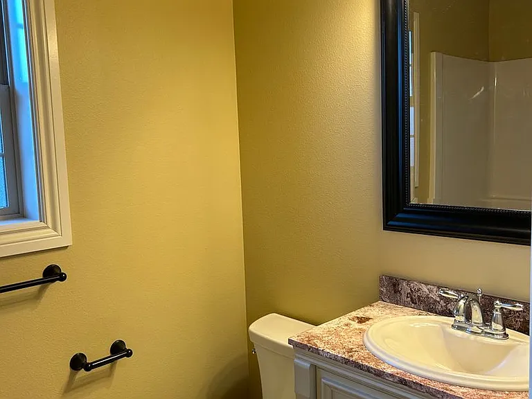 2320 NW Grant Ave #101 — Photo 15
