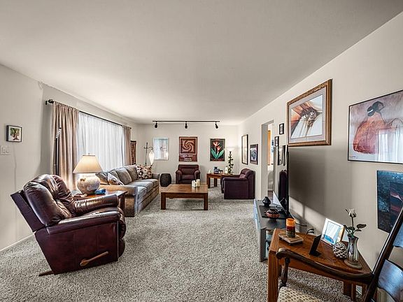4th image of 1512 Alexander Cir