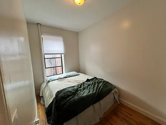 Rented by Mdays Realty | media 17