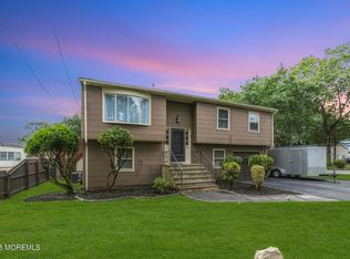 711 Chelsea St, Forked River, NJ 08731