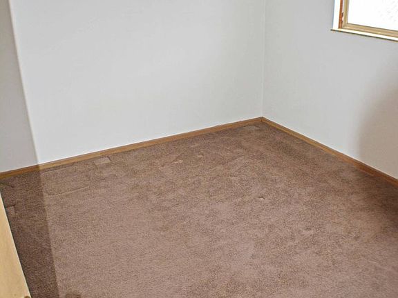 3rd image of 15010 Madison Ave APT 303