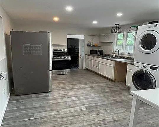 4th image of 26 Fornelli St