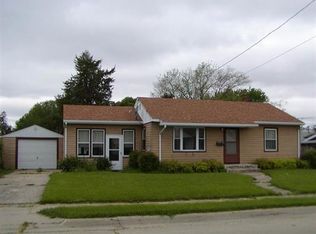 106 Nancy St, Mount Morris, IL 61054