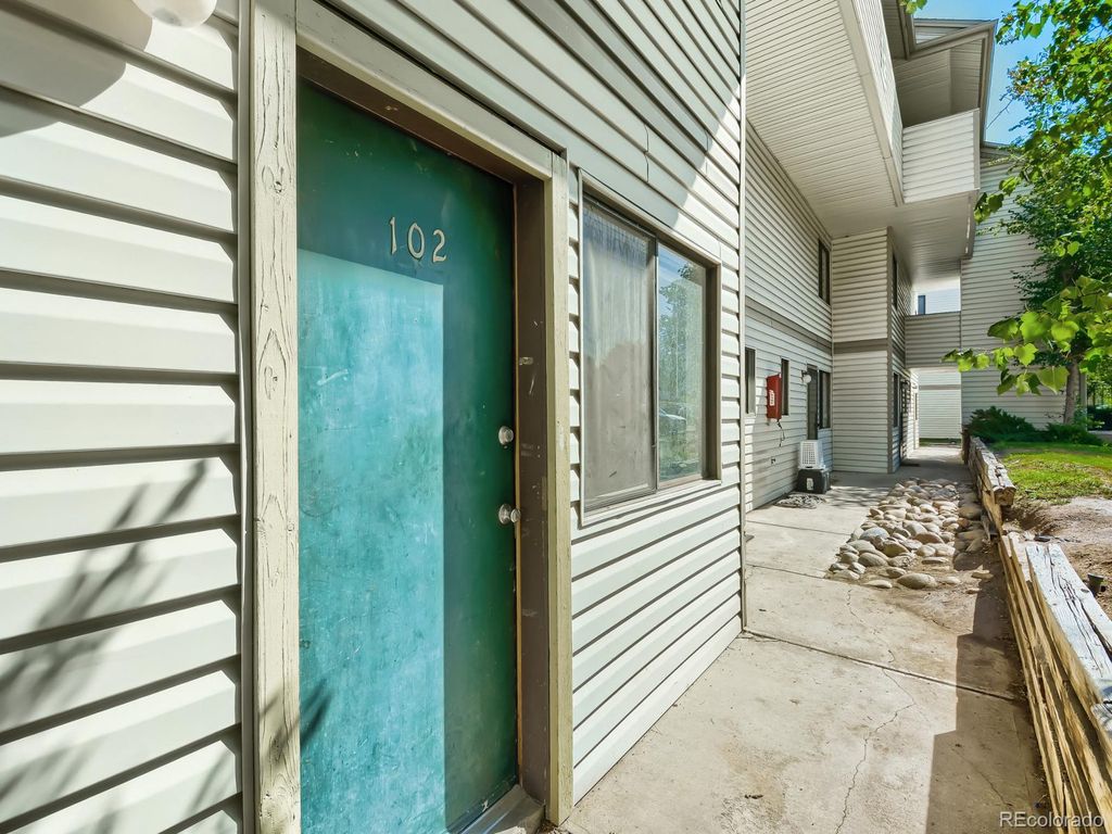1705 Heatheridge Road #102
