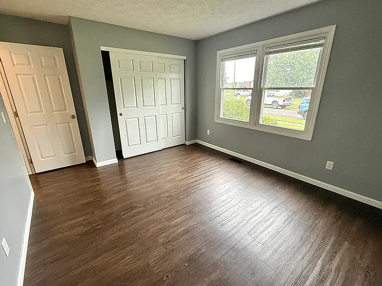10029 Village Tree Ct — Photo 14