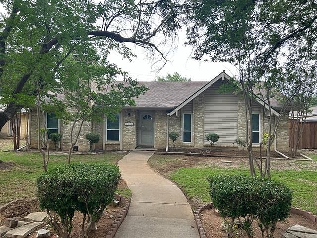 1st image of 1330 Iris Ln