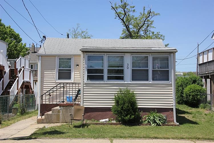 1st image of 30 Waterwitch Ave